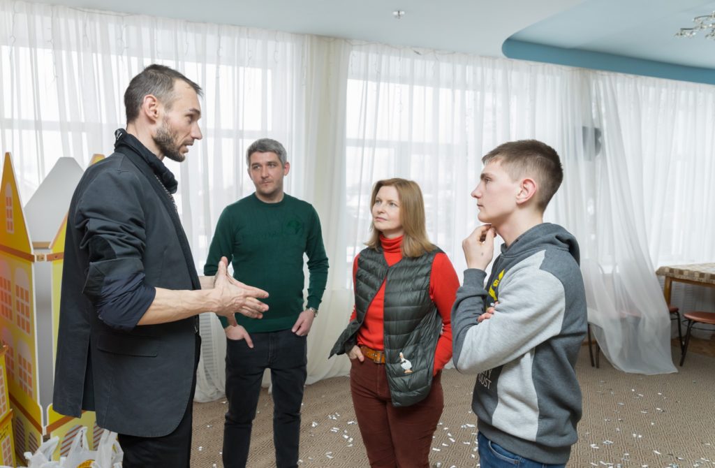 Фонд «Хрустальный очаг» стал модератором взаимодействия с регионами