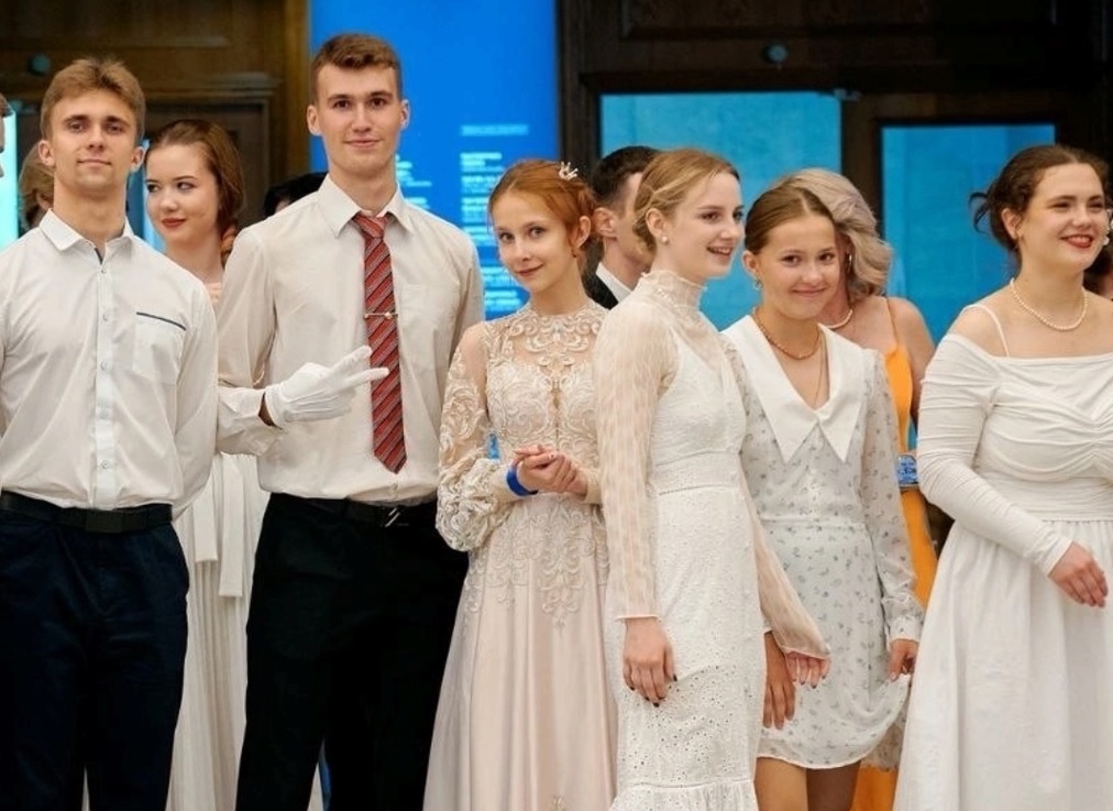 Бал для студентов колледжей Москвы состоялся