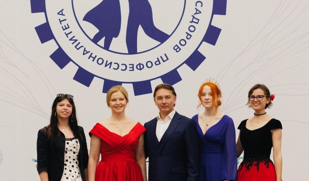 Делимся с вами фотографиями организаторов и участников Бала